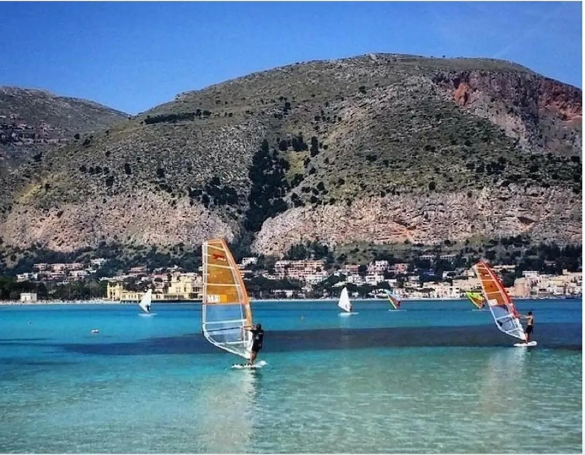 Villa Coral Mondello Palermo